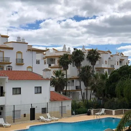 Emblematica - Wifi & Pool Apartment *