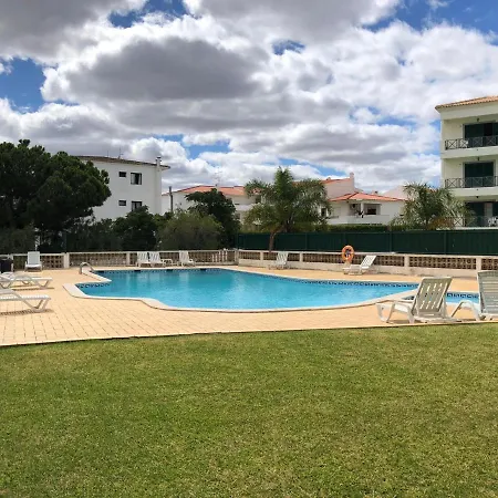 Emblematica - Wifi & Pool Apartment