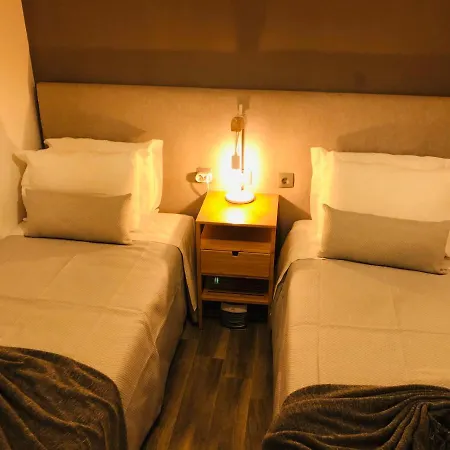 Emblematica - Wifi & Pool Apartment *